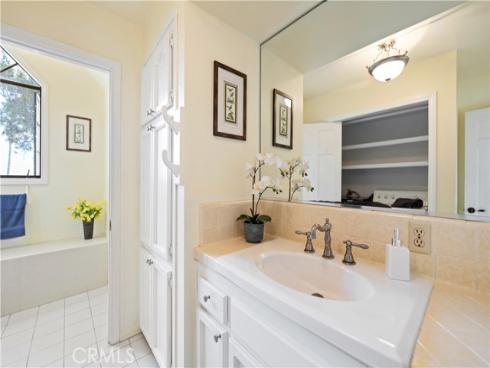 11211 Vista Del Lago , Santa Ana, CA