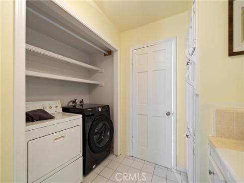 11211 Vista Del Lago , Santa Ana, CA