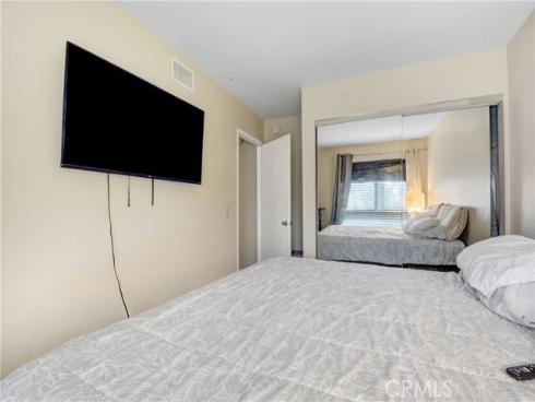 2610 W Segerstrom D Avenue, Santa Ana, CA