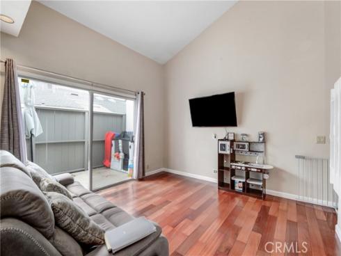 2610 W Segerstrom D Avenue, Santa Ana, CA