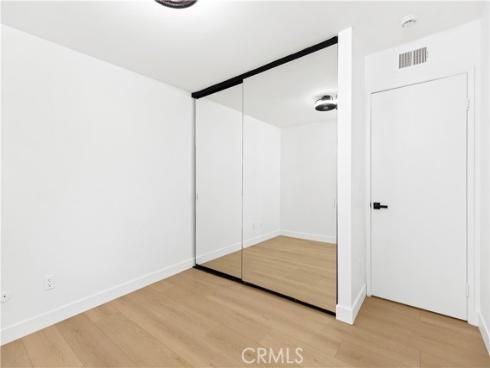 1001 W Macarthur 99 Boulevard, Santa Ana, CA