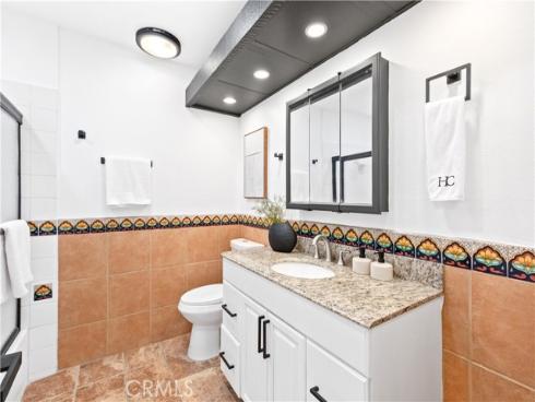 1001 W Macarthur 99 Boulevard, Santa Ana, CA