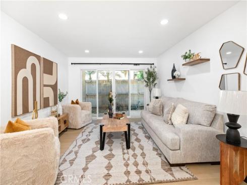 1001 W Macarthur 99 Boulevard, Santa Ana, CA