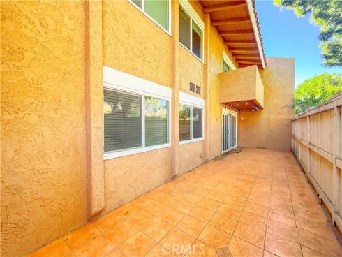 1001 W Macarthur 99 Boulevard, Santa Ana, CA