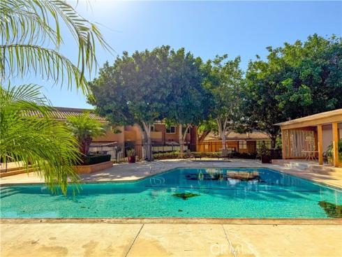 1001 W Macarthur 99 Boulevard, Santa Ana, CA