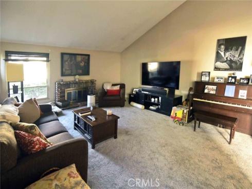 1911 E Fruit Street, Santa Ana, CA