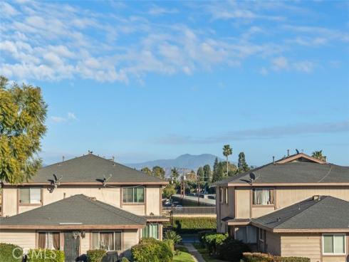 1729 Normandy C Place, Santa Ana, CA