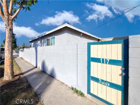 117 S Daisy   Avenue, Santa Ana, CA