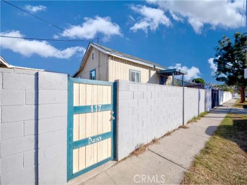 117 S Daisy   Avenue, Santa Ana, CA