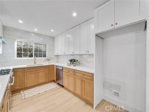 734 S Toland Street, Santa Ana, CA