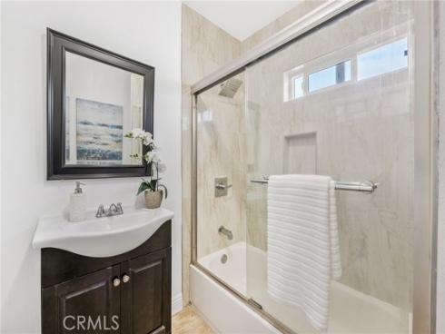 1103 Hickory , Santa Ana, CA