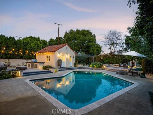 2003 N Victoria Drive, Santa Ana, CA