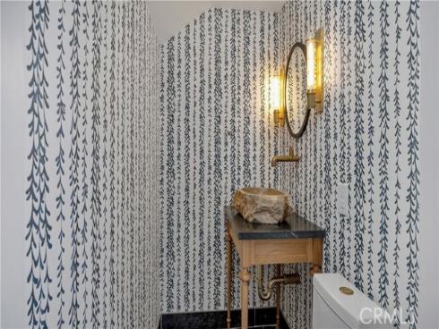 2003 N Victoria Drive, Santa Ana, CA