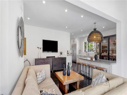 2003 N Victoria Drive, Santa Ana, CA