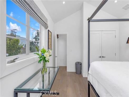 2003 N Victoria Drive, Santa Ana, CA