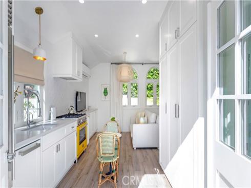 2003 N Victoria Drive, Santa Ana, CA