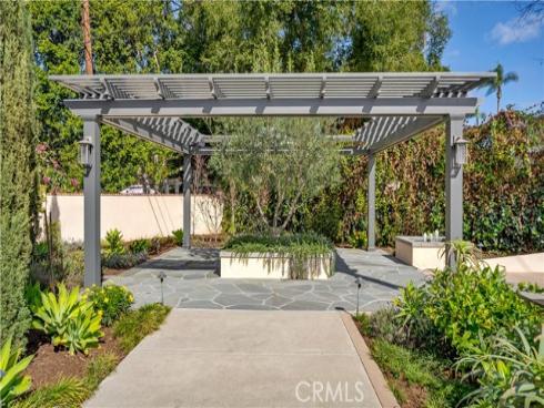 2003 N Victoria Drive, Santa Ana, CA