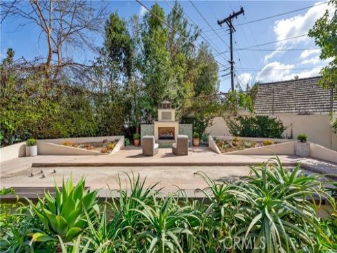 2003 N Victoria   Drive, Santa Ana, CA