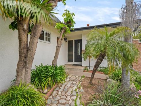 1613 E Wellington Avenue, Santa Ana, CA