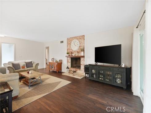 1613 E Wellington Avenue, Santa Ana, CA