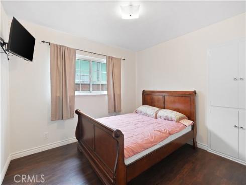 1613 E Wellington Avenue, Santa Ana, CA