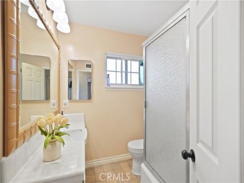 1613 E Wellington Avenue, Santa Ana, CA