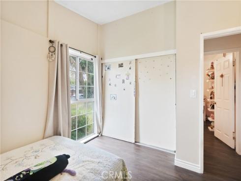 1613 E Wellington Avenue, Santa Ana, CA