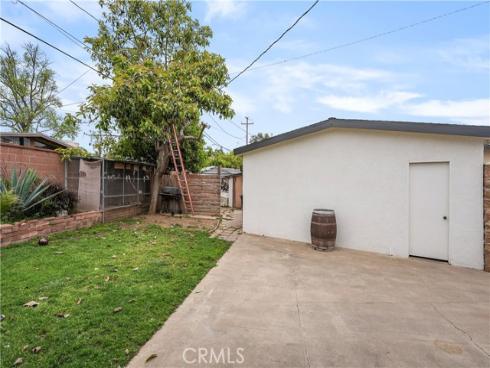 1613 E Wellington Avenue, Santa Ana, CA