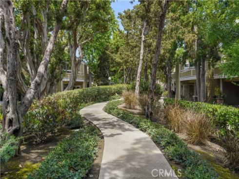 3690 S Bear  5  Street, Santa Ana, CA