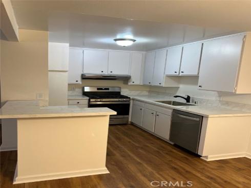 1001 W Macarthur 50 Boulevard, Santa Ana, CA