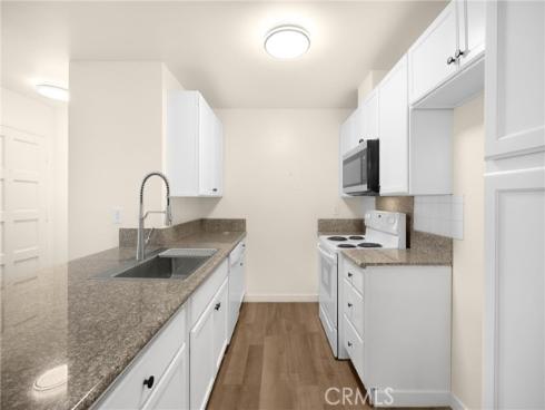 2501 W Sunflower H1 Avenue, Santa Ana, CA