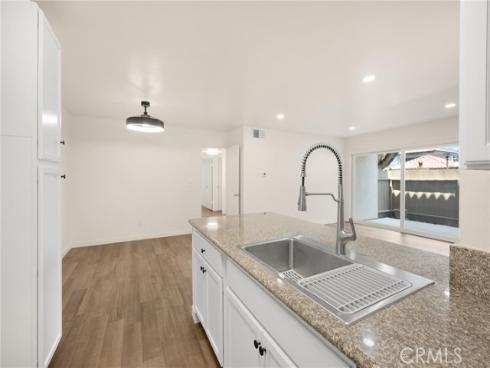 2501 W Sunflower H1 Avenue, Santa Ana, CA