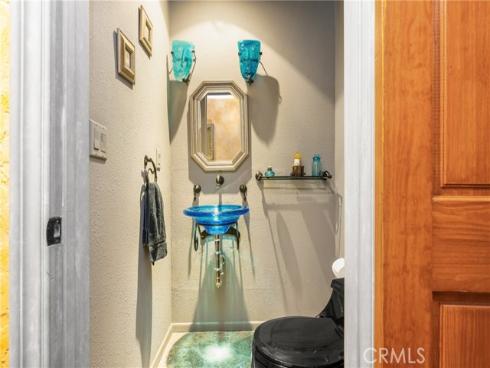 433 W Santa Clara Avenue, Santa Ana, CA