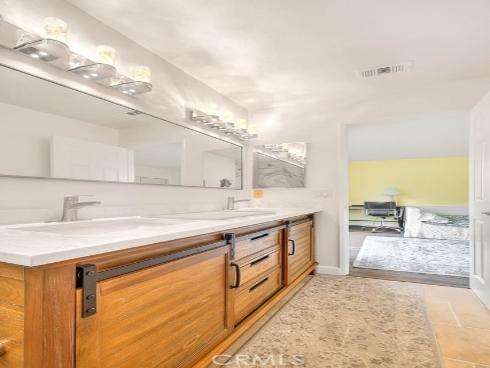 4018 W 5th J Street, Santa Ana, CA