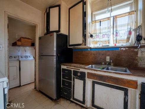 1119 Magnolia Avenue, Santa Ana, CA