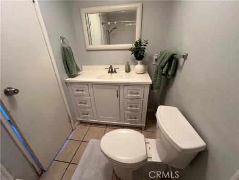 521 S Lyon 45 Street, Santa Ana, CA