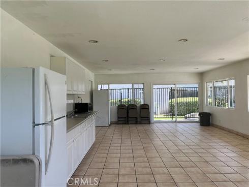 521 S Lyon 45 Street, Santa Ana, CA