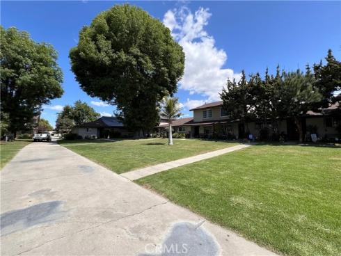 521 S Lyon 45 Street, Santa Ana, CA