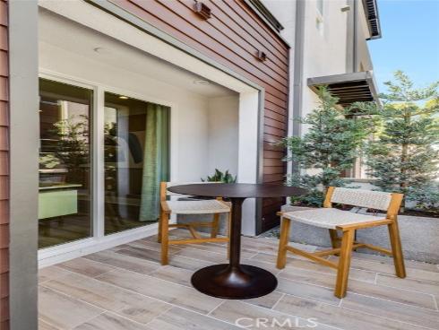 627 S Lyon Street, Santa Ana, CA