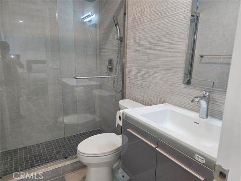 822 E Borchard Avenue, Santa Ana, CA