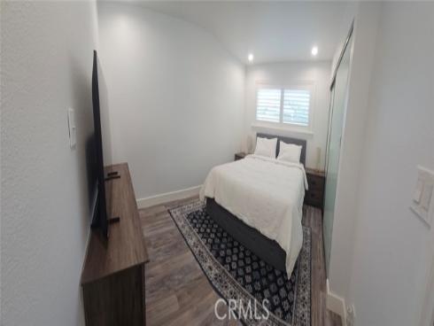 822 E Borchard Avenue, Santa Ana, CA