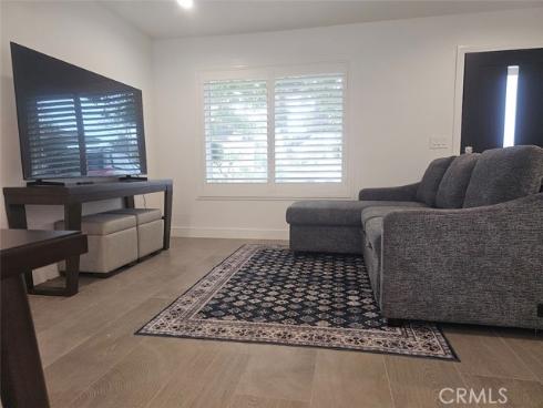 822 E Borchard Avenue, Santa Ana, CA