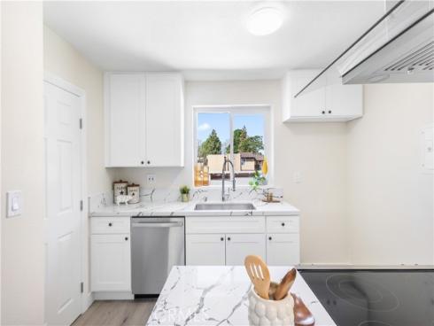 1000 W Macarthur 106 Boulevard, Santa Ana, CA