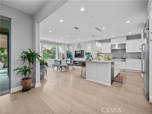 2020 Picasso , Santa Ana, CA