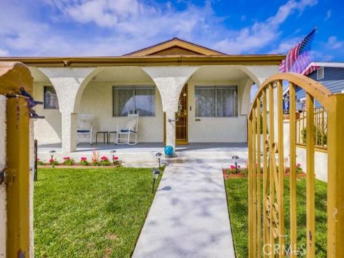 1127 W. Myrtle St. , Santa Ana, CA