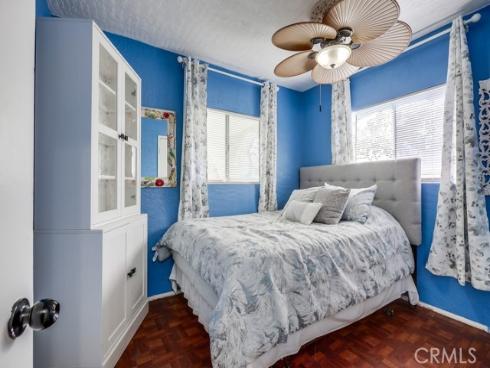 1127 W. Myrtle St. , Santa Ana, CA