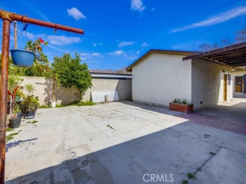 1127  W. Myrtle St.  , Santa Ana, CA