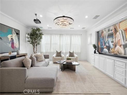 1934 W Red Fox Road, Santa Ana, CA