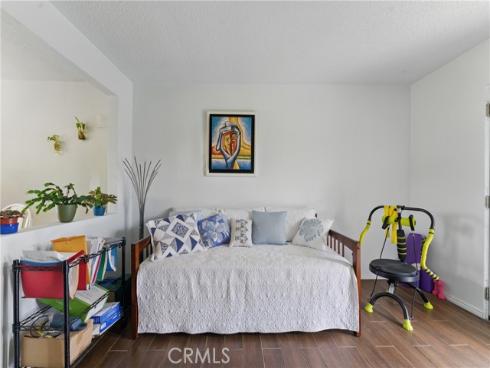 611 S Orange 11 Avenue, Santa Ana, CA