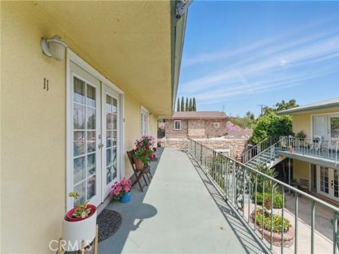 611 S Orange 11 Avenue, Santa Ana, CA